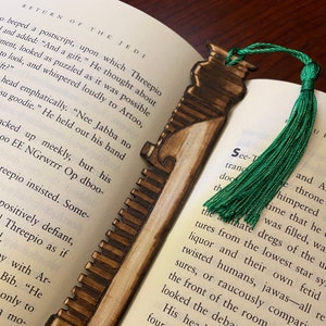 Qui-Gon Jinn’s Lightsaber - Handmade Bookmark