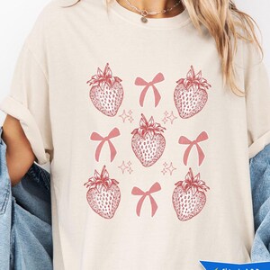 Coquette Strawberry Shirt, Comfort Colors Summer Shirt, Strawberry Tee, Strawberry Festival Lover Gift tshirt, Cute Strawberry Shirt