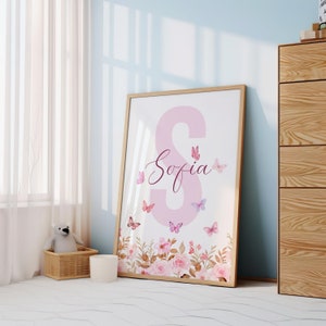 Lámina personalizada de mariposa rosa para guardería, arte mural de mariposas, flores y mariposas rosas, lámina de flores silvestres, decoración de mariposas, arte floral para guardería imagen 4