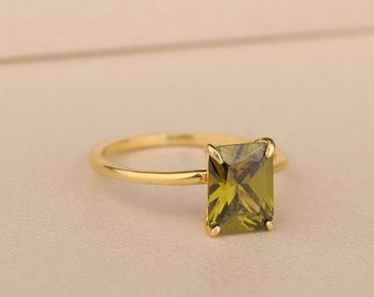 Modern Peridot Ring, Gold Silver Ring, Bridal Jewelry, August Birthstone, Women Jewelry, Gift for Women, Promise Ring, Best Friend Gift