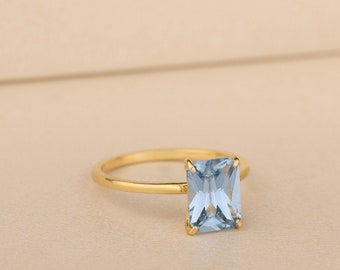 Minimalist Blue Topaz Ring, December Birthstone Ring, Sterling Silver Gold Ring, Bride Jewelry, Proposal Ring for Girlfriend, Mom Sis Gift