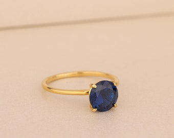 Round Sapphire Ring For Women in 10K 14K Gold, Minimalist Blue Stone Ring to Mom, Dainty Engagement Ring, Gemstone Ring, Gift For Wife