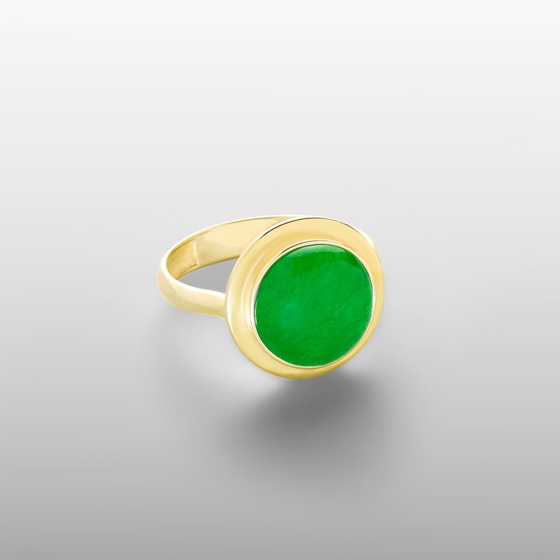 Portofino Stone Ring White Jade main image 0