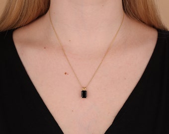 Stylish Black Stone Gold Pendant, Black Gold Necklace, 10K