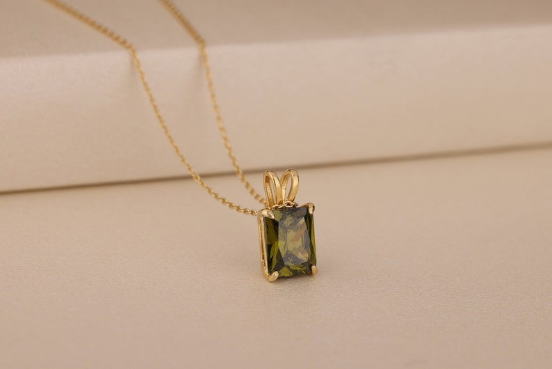 Baguette Peridot Pendant, Statement Bridal Necklace, Natural Stones Necklace, Intricate Gold Silver Jewelry, Gift for Her, August Birthstone image 1