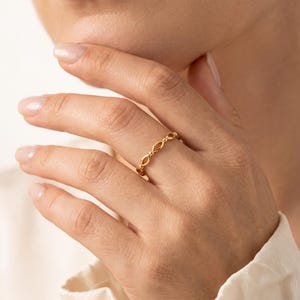Chain Link Ring in Sterling Silver, Gold Plated with Minimalist Oval Loops for Stacking