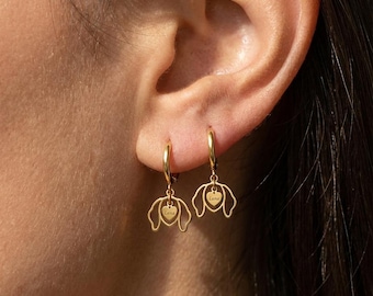 Custom Pet Ear Earrings, Personalized Dog Name Jewelry, Dog Ear Outline Earrings, Pet Memorial Gift, Dog Mom Gift, Cat Lover Jewelry