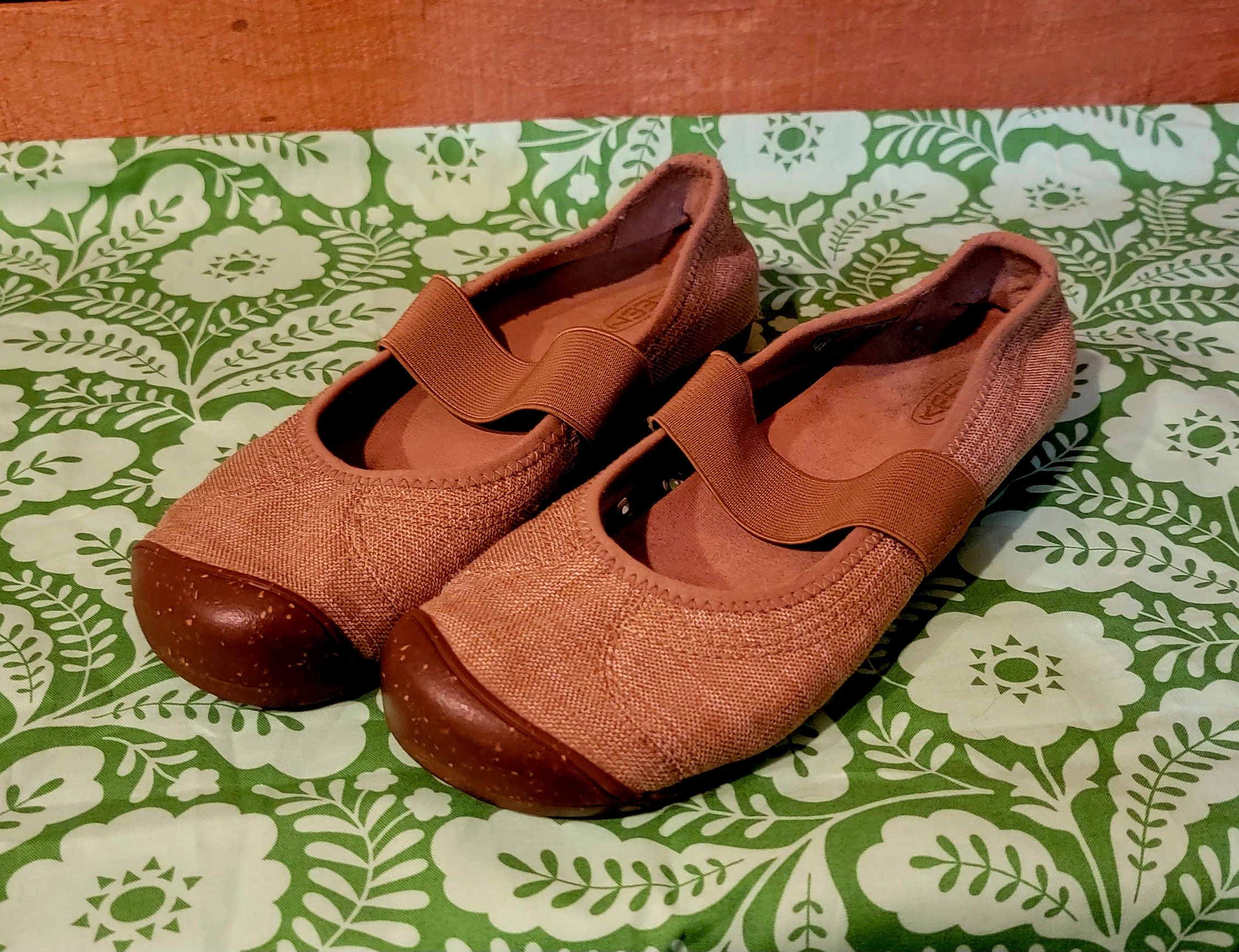 NEW Skechers GOGA MAX Black Comfort Flip Flops