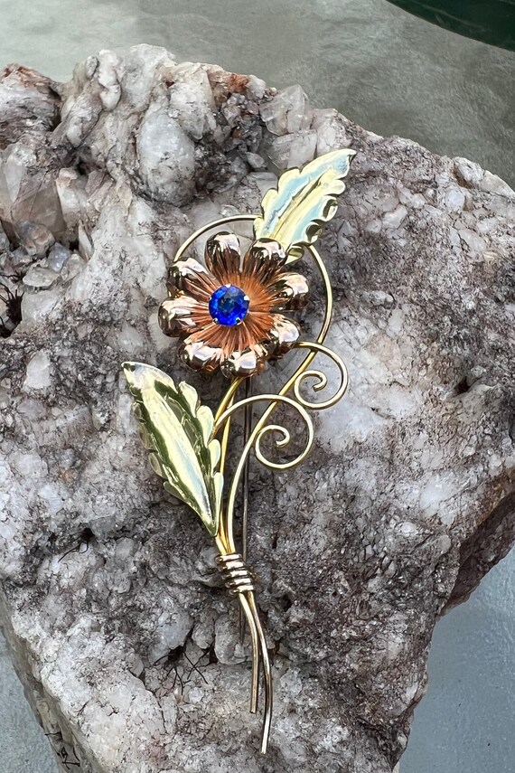 Van Dell Vintage 1950's 12K G.F. Flower Brooch - image 2