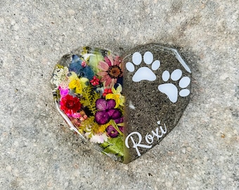 Floral Pet Ashes Keepsake Memorial Display Heart