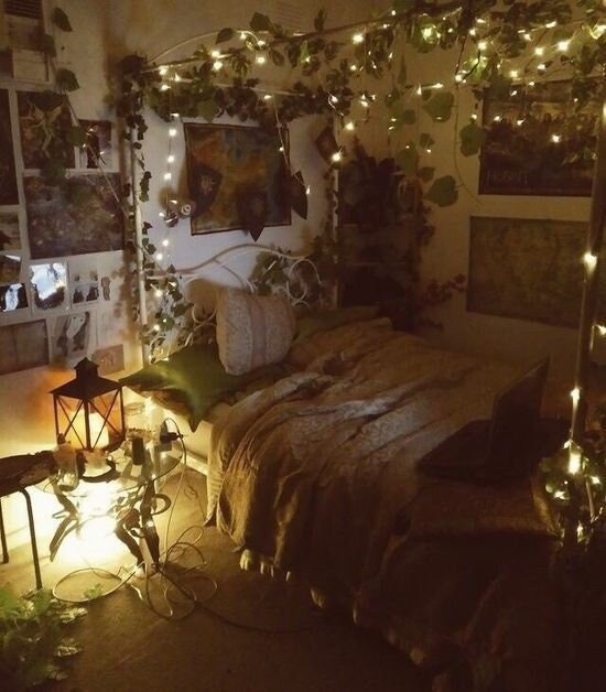 Aesthetic bedroom 2024 with fairy lights