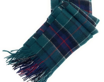 100% wool Leslie Green Scarves – Premium Unisex Scarf - Scottish Heritage Design, Perfect Gift with Clan History, 134x30cm