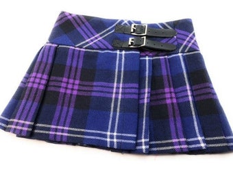 Falda escocesa Stacey mini de tartán escocés Heritage of Scotland de primera calidad para niñas. Perfecto para festivales y ropa informal. Lavable en la lavadora. ¡Compra ahora!