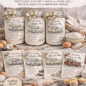 Puede incluir: Imagen de temática rústica con etiquetas imprimibles para despensa de mezclas de panqueques, muffins, galletas y brownies. Las etiquetas muestran ilustraciones de camiones antiguos y están diseñadas al estilo rústico. Incluye etiquetas de mezcla de tamaño galón.