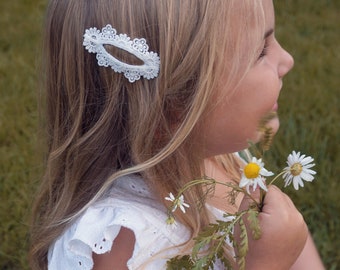 Haarspange „Spitzentraum“ für Mädchen | Haarschmuck Mädchen Hochzeit | Haarklammer Kinder Spitze | Mädchen Haarspange Blumenspitze