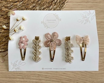 Haarspangen Set für Mädchen mit rosa- und goldfarbenen Blumen | Haarklammern Mädchen | Kinder Haarspangen boho | Geschenk für Mädchen