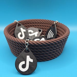 Personalized TikTok keychain with NFC chip