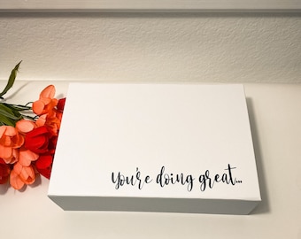 Caja de regalo con paquete de cuidado, caja de regalo de autocuidado vacía, caja de regalo de Navidad, caja de regalo vacía, caja de regalo de cumpleaños, caja de regalo de San Valentín, caja de regalo magnética blanca personalizada.
