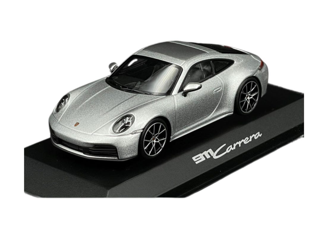 Porsche 911 Carrera Coupe Diecast Model – 1:43 Scale Minichamps