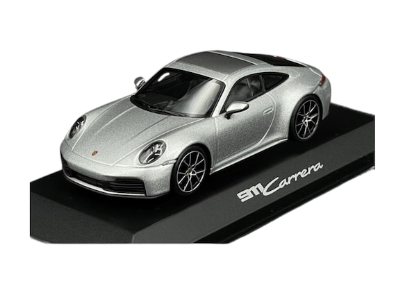 ポルシェ 911 カレラ クーペ ダイキャストモデル – 1:43 スケール