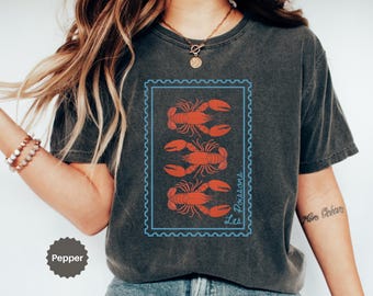 Lobster Graphic T-Shirt Comfort Colors®, Lobster T-Shirt, French Coastal Tee, Nautical Fisherman Style, Oversized Aesthetic,Les Poissons Tee