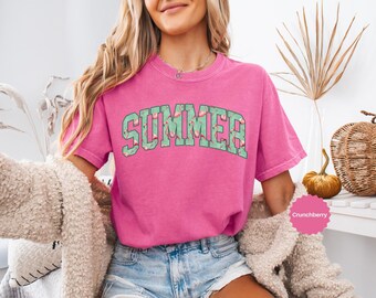 Summer Flamingo Shirt Comfort Colors®, Cute Flamingo Shirt, Summer Beach Graphic Tee,Funny Vacation Shirt,Tropical Animal T-Shirt,Summer Tee