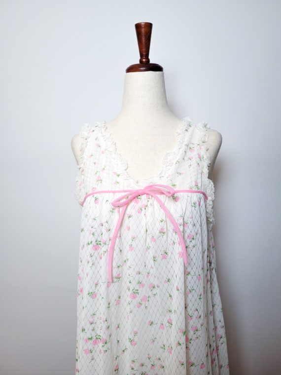 60s Penney Gaymode White and Pink Floral Chemise - image 6