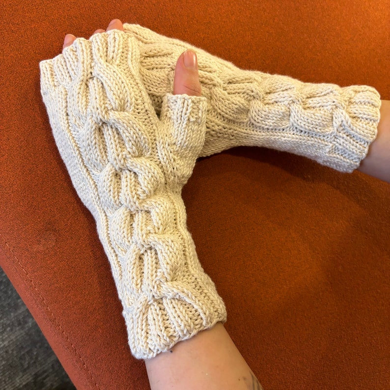 CROCHET PATTERN, Fingerless Gloves Pattern, 3D Cables Knitlook