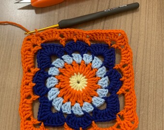 CROCHET PATTERN, Crochet floral square pattern, flower granny square pattern, crochet afghan motif pattern, crochet pattern beginner