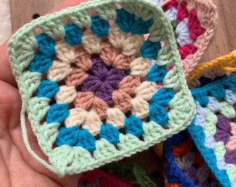 CROCHET PATTERN, Easy Crochet Granny Square Pattern, Beginner Friendly Pattern with Photos and Diagram, Crochet Pattern Beginner