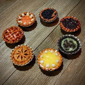 Pie Magnets | Baking Magnets | Miniatures | Bottlecap Pies