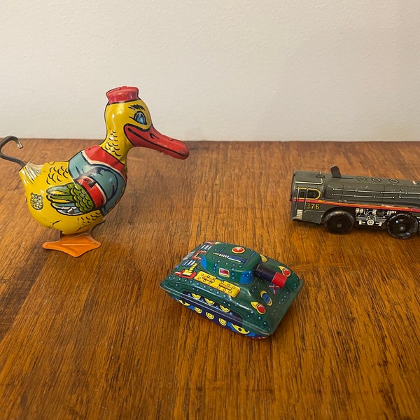 Vintage Metal Toys, Marx Marline Tino Litho Engine 376, 60s Vintage Tin tank, 1930s J Chein Waddle Duck