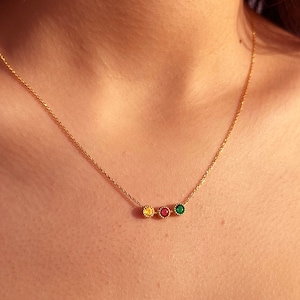 14K Gold Family Birthstone Necklace: Personalized Jewelry Gift