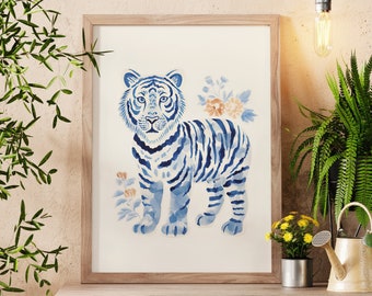 Puede incluir: Una pintura de acuarela de un tigre azul y blanco de pie en un campo de flores. El tigre está mirando hacia adelante y tiene una expresión seria. Las flores son de varios colores, incluyendo rosa, amarillo y naranja.