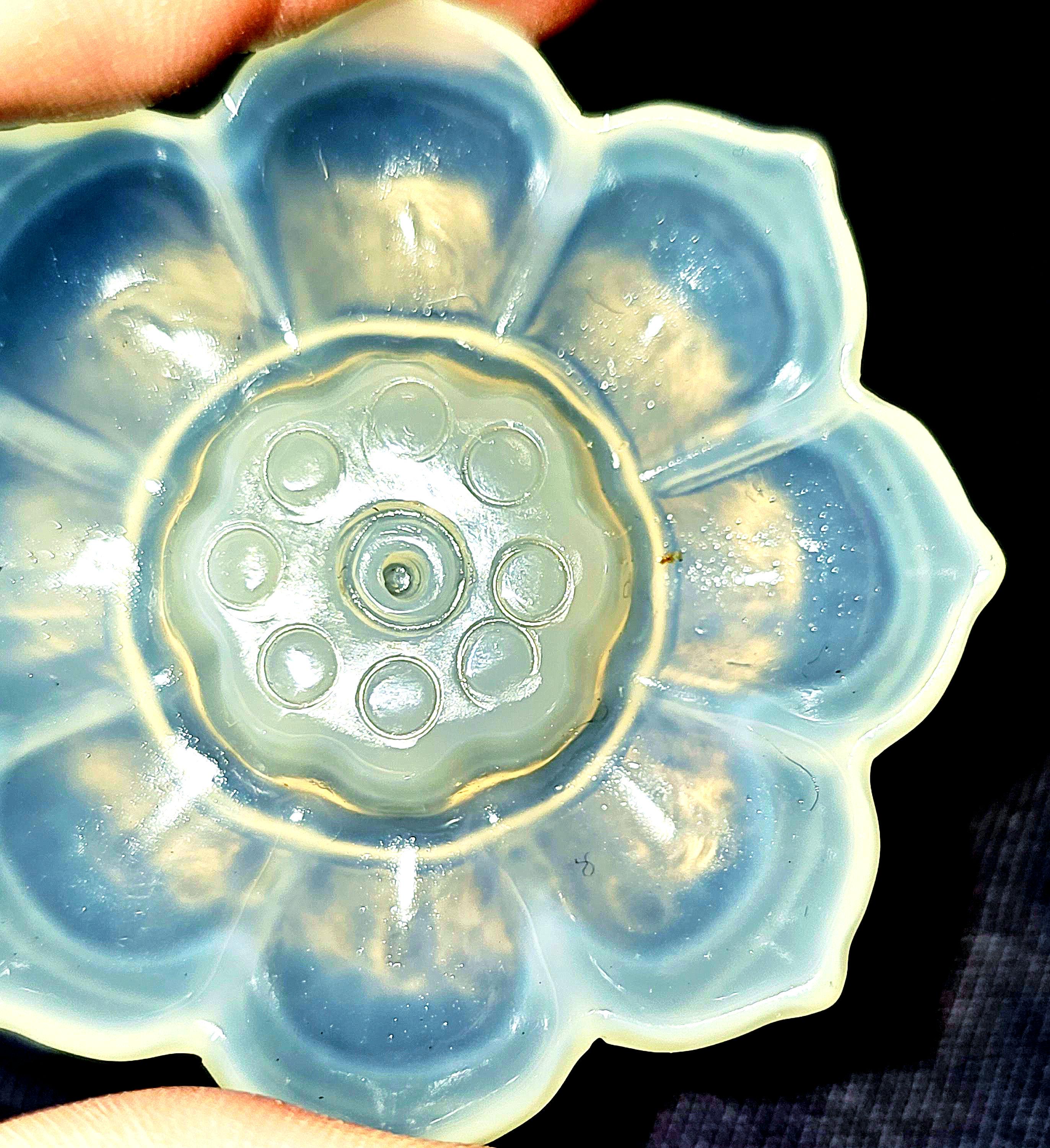 白翡翠の彫刻 - Etsy 日本