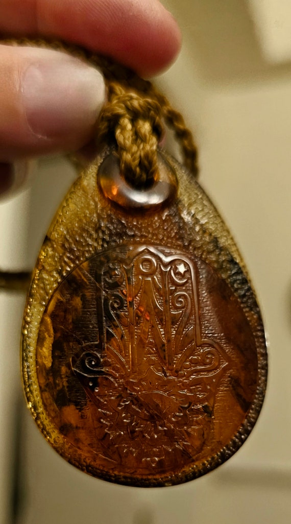 Baltic Amber teardrop shaped carving with Hamsa. … - image 8