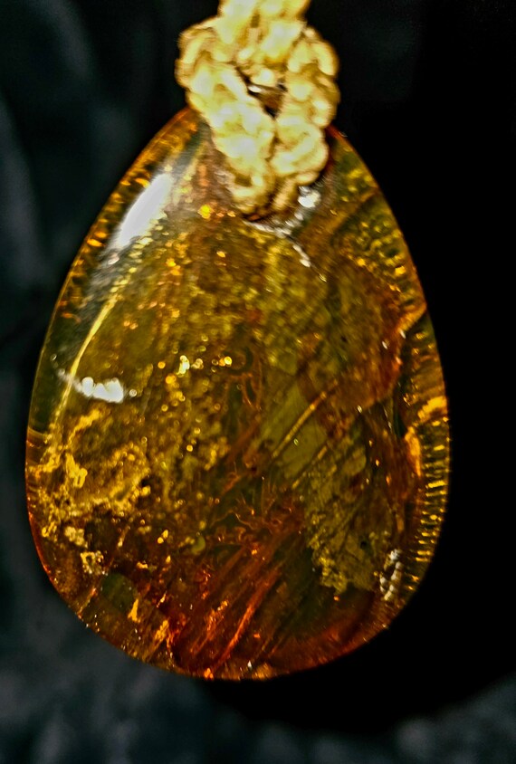 Baltic Amber teardrop shaped carving with Hamsa. … - image 6