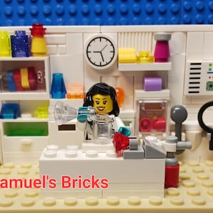 Large Lab Scientist Brick Scene – Custom Mini Set for Scientists, Engineers, and Young Innovators