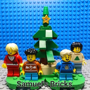 Christmas Tree Custom Mini Scene - Festive Holidays Season