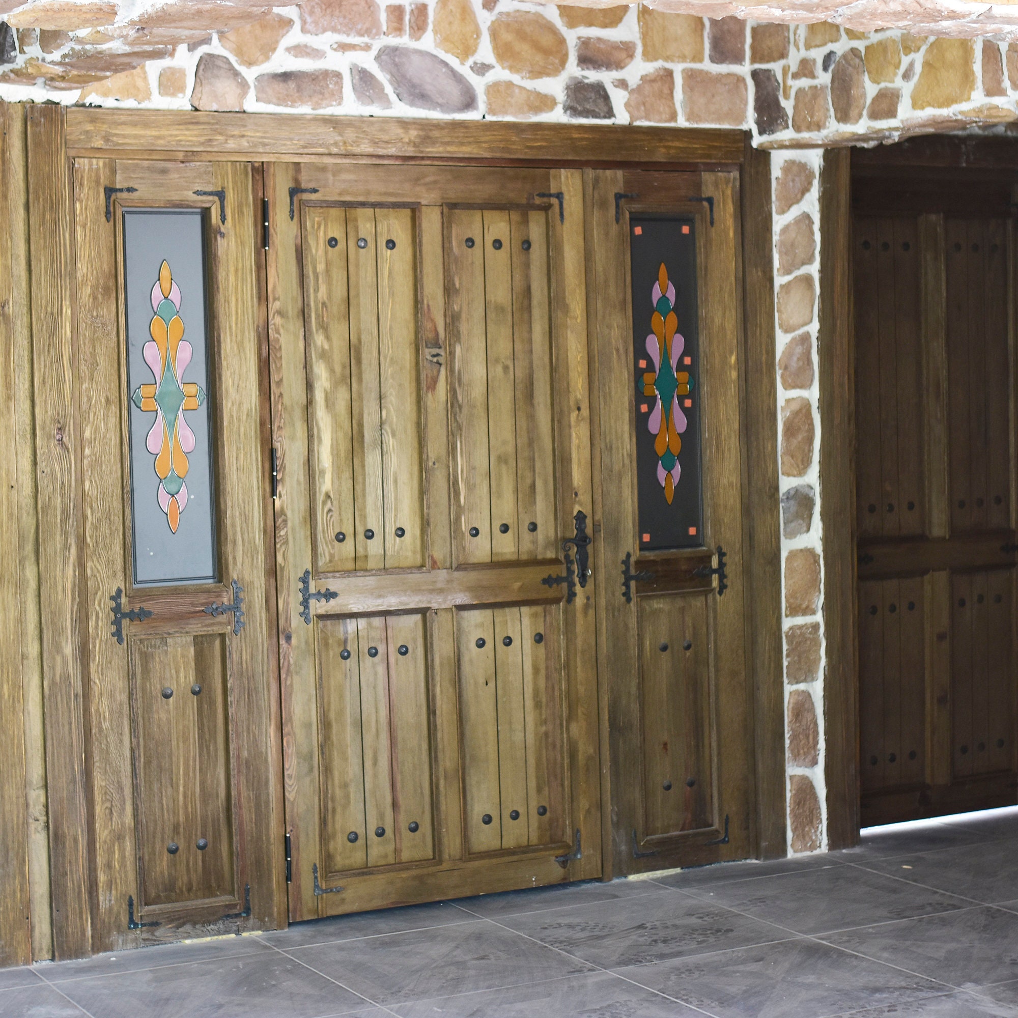 Wooden Rustic Door Farmhouse Entrance Glass Door Naturally Weathered Room Door Large Wooden Door Entrance Wooden House Entrance