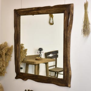 Spiegel Altholz Naturholz Handarbeit Bauernhaus Live Edge Spiegel großer Wandspiegel recyceltes großes Holz Badezimmerspiegel Geschenk für sie