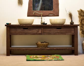 Mobile da bagno artigianale in legno massello di recupero con cassetti e doppio lavabo.