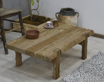 Hecho a mano con madera de castaño viejo. Mesa de centro rústica, mesa auxiliar de borde vivo, madera rústica, muebles de granja de mediados de siglo, rectángulo para vivir