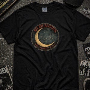 Camiseta A Favor House Atlantic, camiseta unisex Softstyle, camiseta de estilo alternativo, camiseta Elder Emo, Warped Tour, regalo de música emo, regalo de Coheed