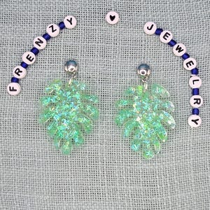 Monstera Leaf Earrings, Glitter Monstera Leaf, Green Monstera Leaf, Monstera Earrings, Plant Earrings, Resin Earrings, Handmade Earrings