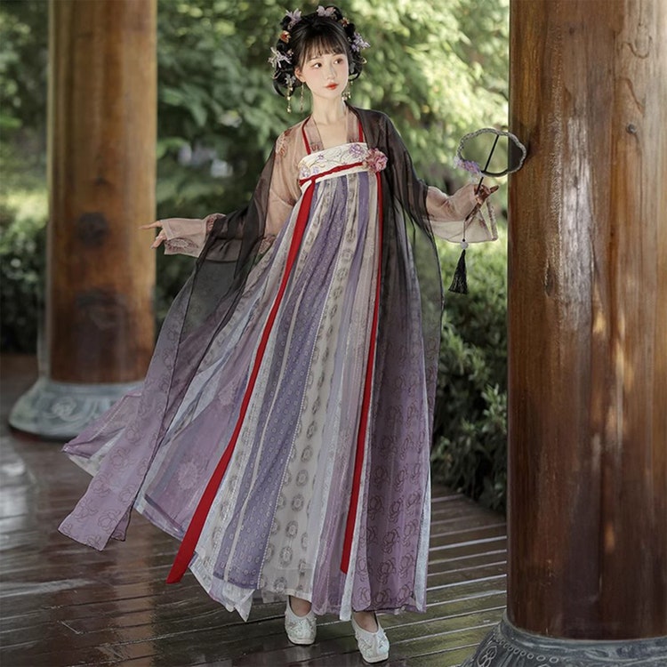 Abito Hanfu stampato viola | Hanfu con fiori ricamati a mano | Abito Hanfu da donna | Abbigliamento tradizionale cinese |Abito da fata | Costume antico