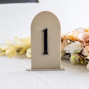 Arch Acrylic Table Numbers with 3D Numbers, Mini table numbers, acrylic table numbers, wedding table numbers, personalized table numbers