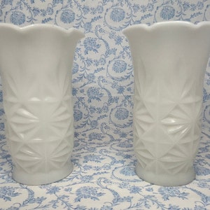 Vintage Hazel Atlas Starburst Milk Glass Vase Set