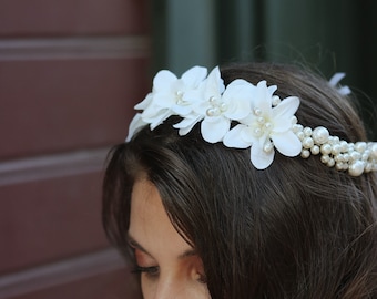 Flower Bridal Hair accessories, Wedding hair clip, Bridal Hair Comb, Bridesmaid Hair Slide, Flower Hair Comb,Flower Clip, Hair Vine