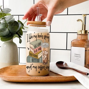 Ik hou van mijn boeken pittig en mijn koffie ijskoud 16 Oz matglazen blikbeker met bamboedeksel boekenliefhebber blikje koffieliefhebber cadeau